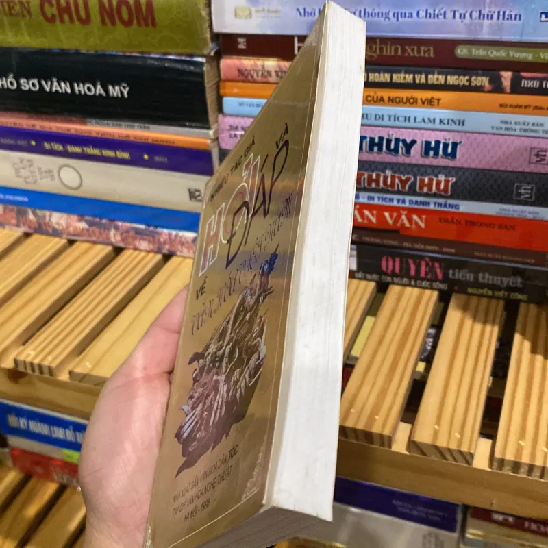 HỎI VÀ ĐÁP VỀ VĂN HÓA VIỆT NAM (XB 1998) 760233