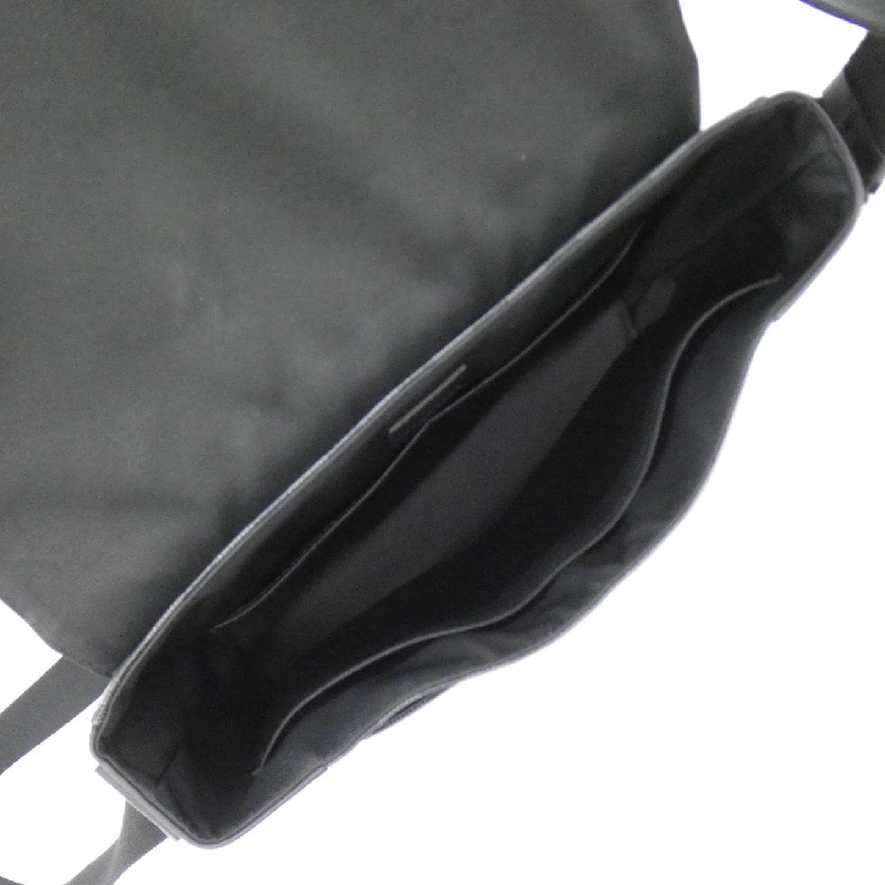 Túi đeo vai Louis Vuitton Damier Graphite District MM N41029 611881