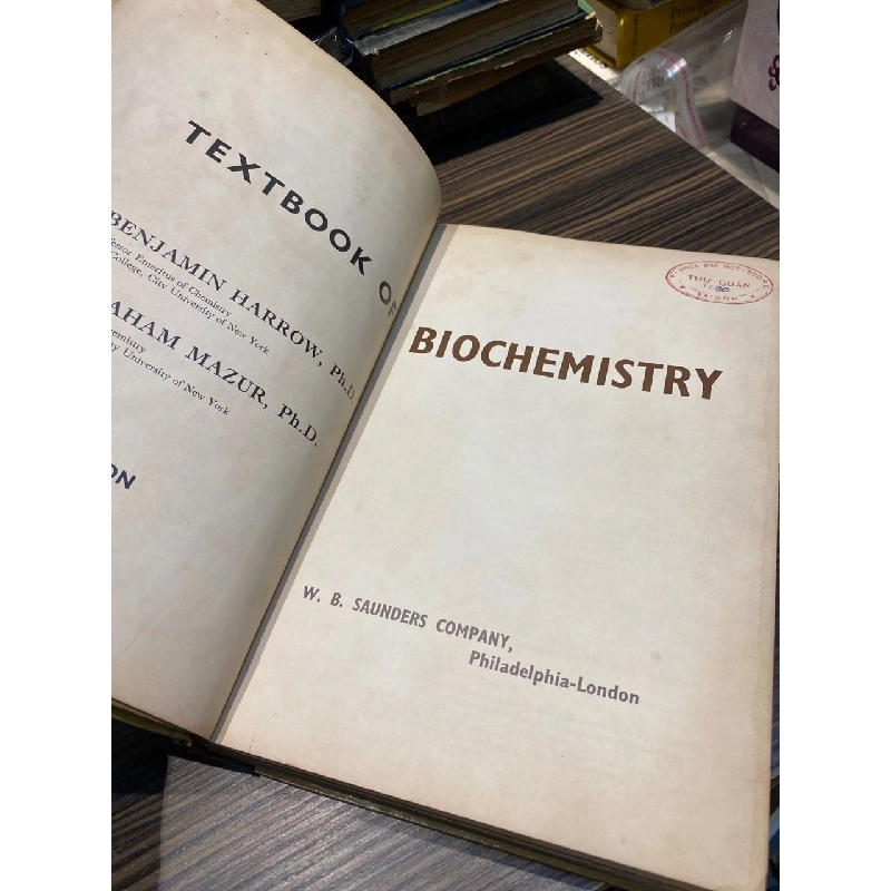 TEXTBOOK OF BIOCHEMISTRY - Harrow and Mazur 198576