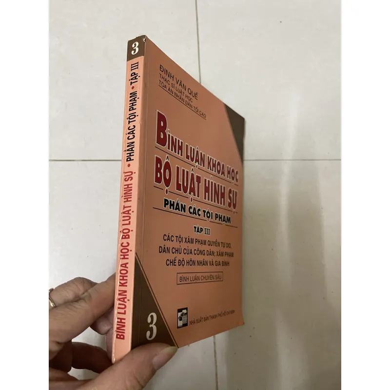 Bình luận khoa học Bộ luật hình sự  719807