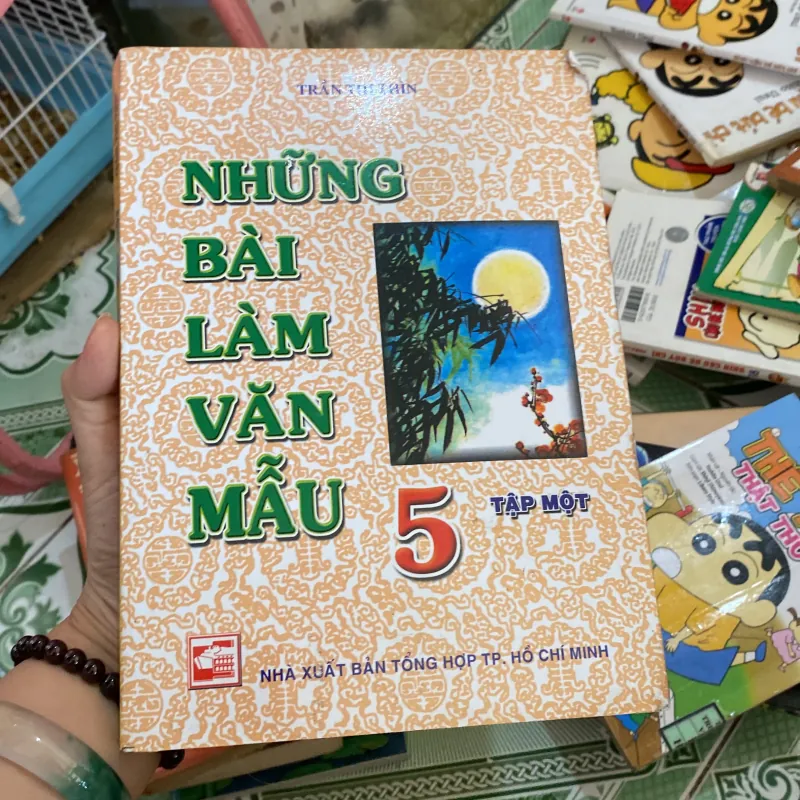 Những bài làm văn mẫu 5 tập một  800457