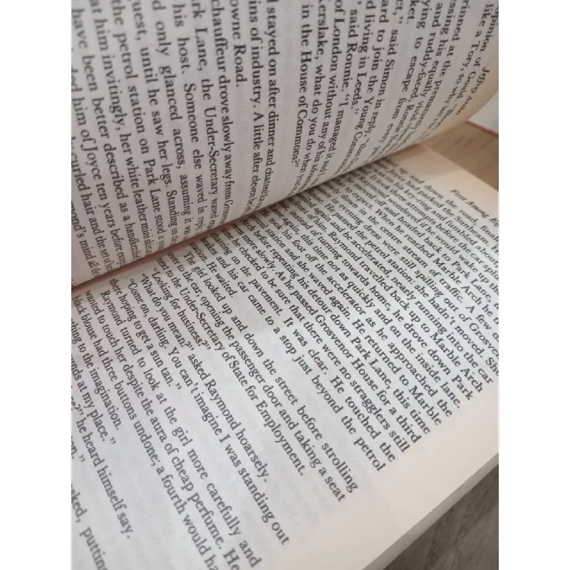 First among equals - Jeffrey Archer 697413