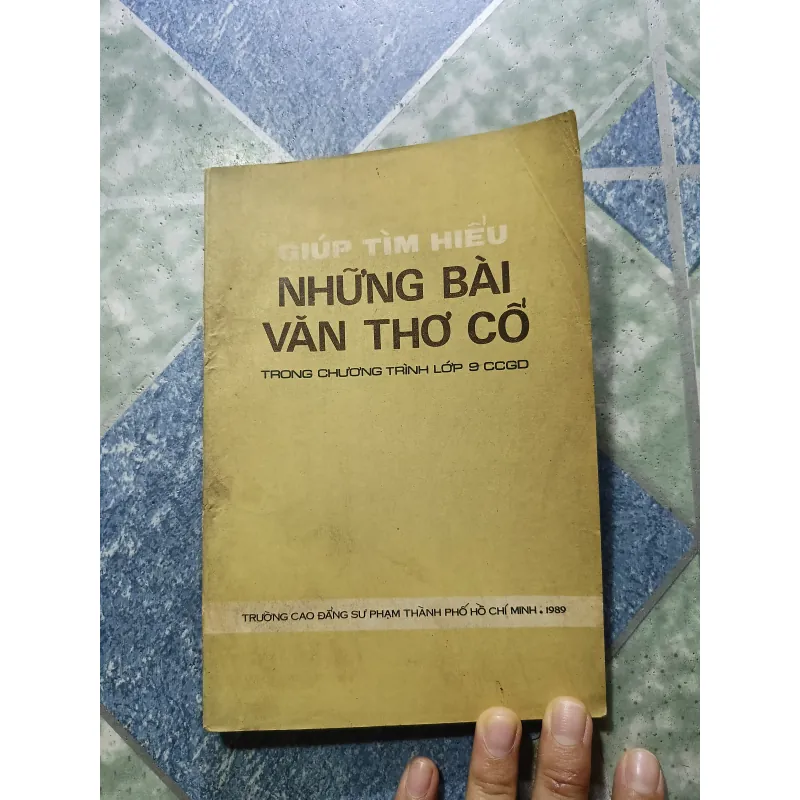 Giúp tìm hiểu những bài văn thơ cổ trong chương trình lớp 9 CCGD 1004405