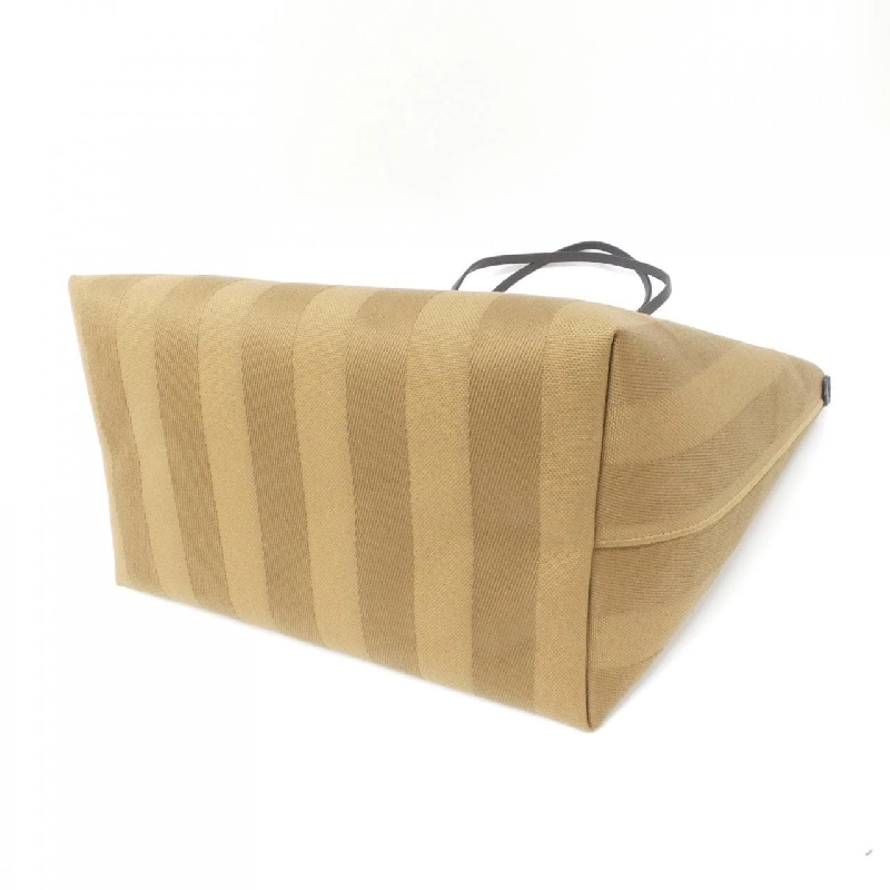 【Sản phẩm mới】Túi Fendi Roll Large 8BH425 AS7S 619221