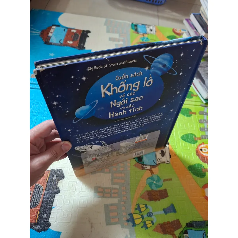 Cuốn sách khổng lồ về các Ngôi sao và các Hành tinh 791688