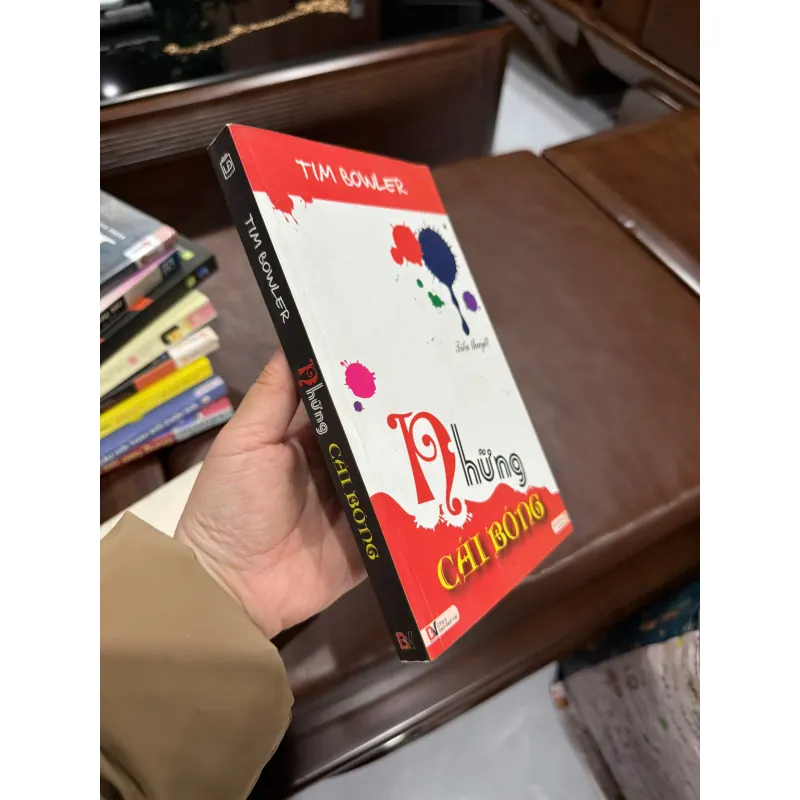 NHỮNG CÁI BÓNG – Tim Bowler- K4 1028232