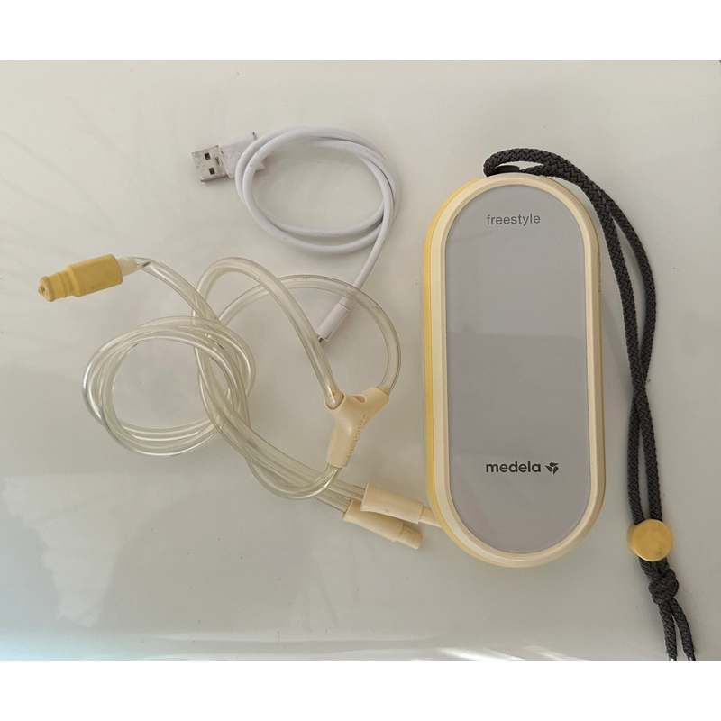 Máy hút sữa Medela freestyle 455176