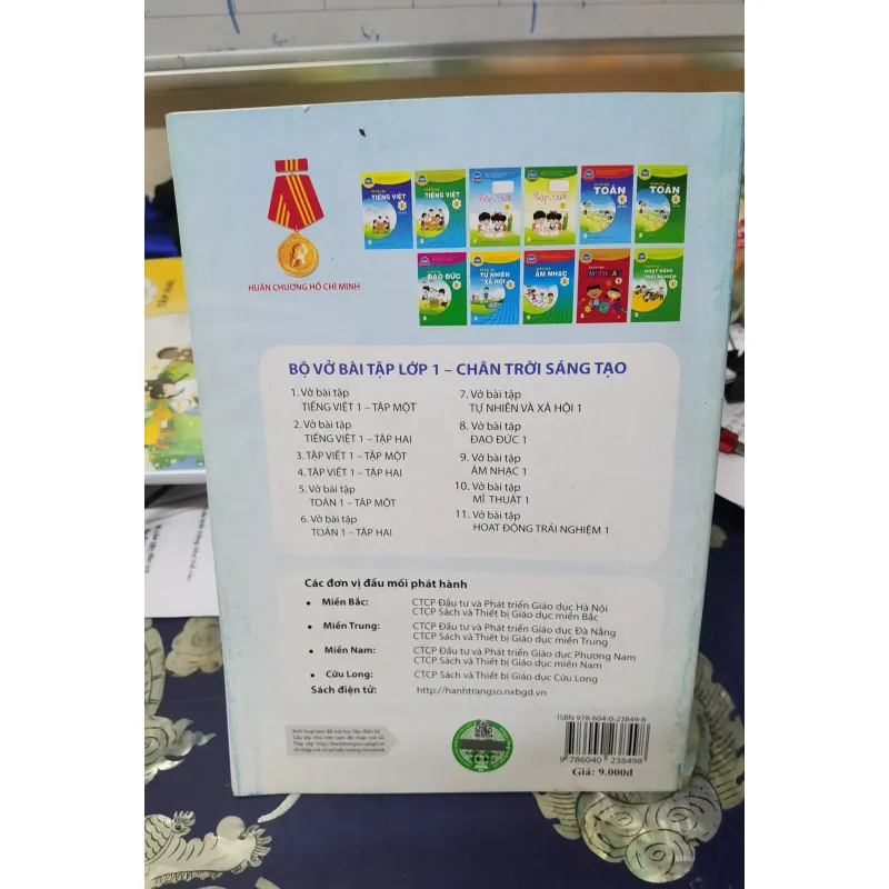 Tập viết lớp 1 tập 1 - Chân trời sáng tạo 994961