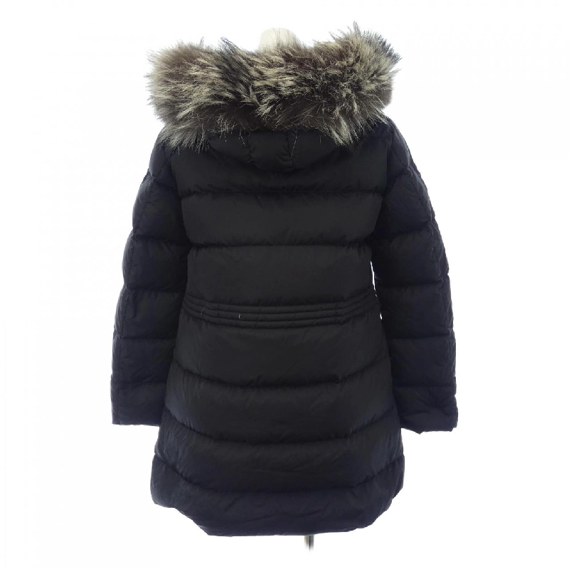 Áo khoác lông vũ MONCLER 638025