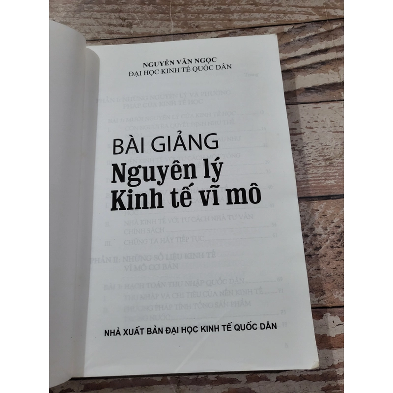 Bài giảng Nguyên lý kinh tế vĩ mô, sách khổ lơnd 333813