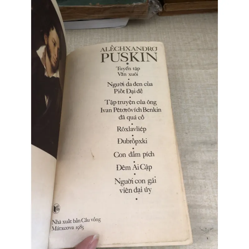 Tuyển tập Văn Xuôi- A lếch Xan Đrơ Puskin 1007173