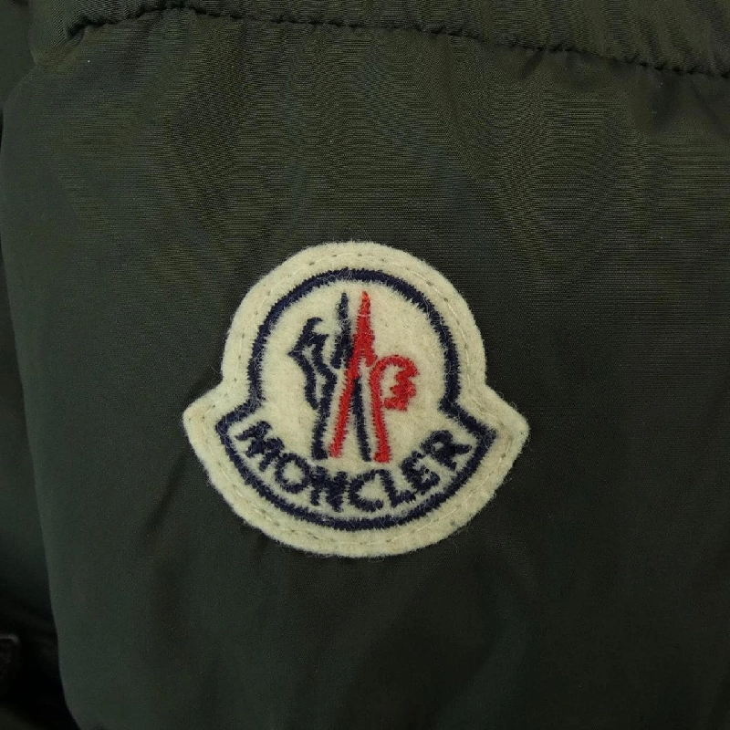 Áo khoác lông vũ MONCLER 638183