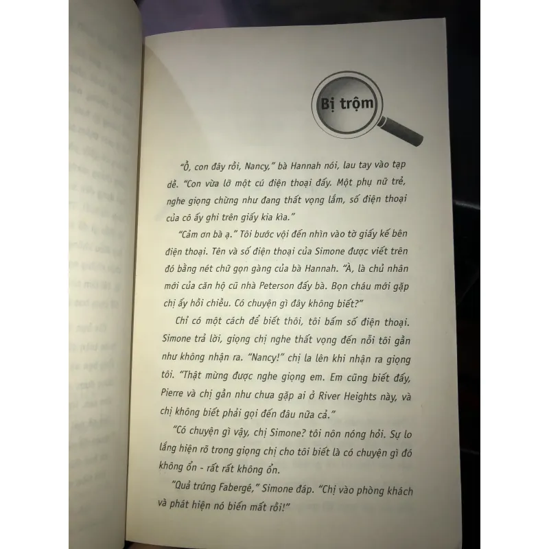 Nữ thám tử Nancy Drew không dấu vết - Carolyn Keene 1021385