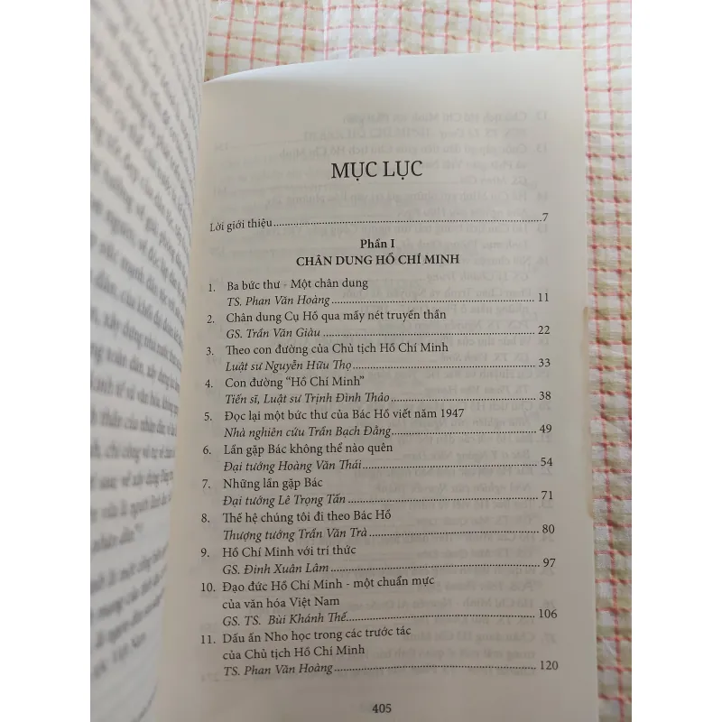 HỒ CHÍ MINH - CHÂN DUNG VÀ DI SẢN • Sách Nhà Nước Đặt Hàng (không có giá bìa) 751377