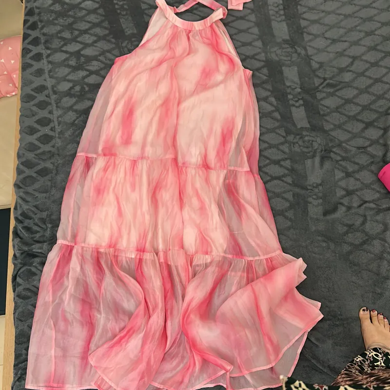 Đầm váy voan sát nách cổ yếm size L hãng MASCARA 1025371