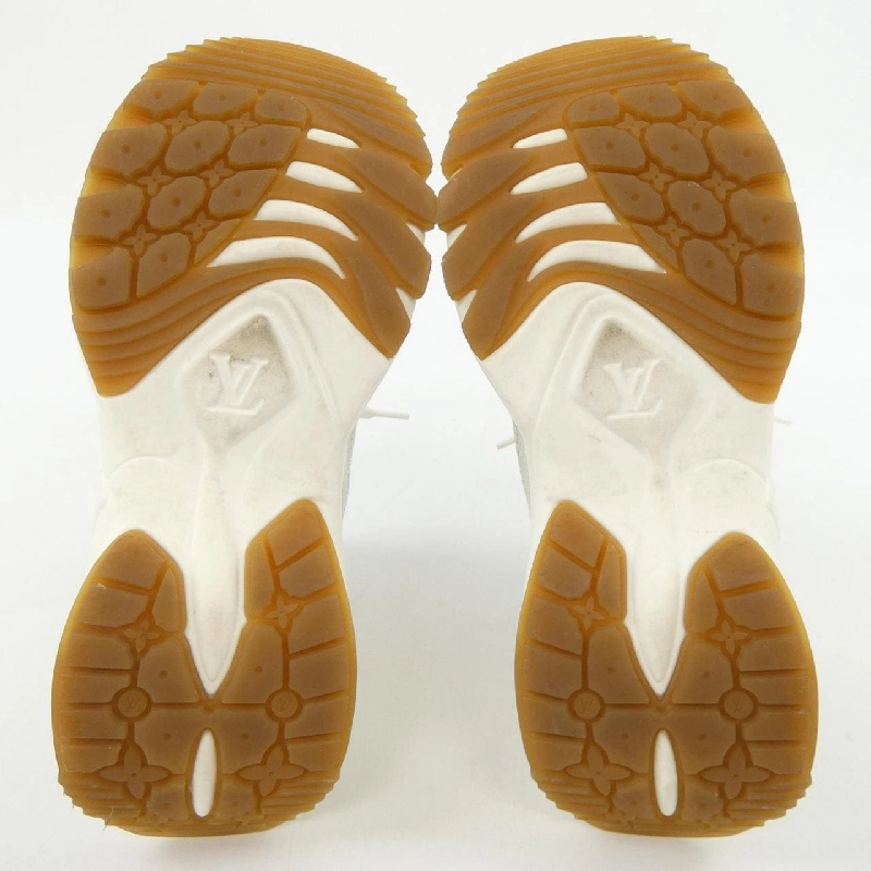 Giày sneaker LOUIS VUITTON dòng Run55 - Hàng hiệu Authentic 829230