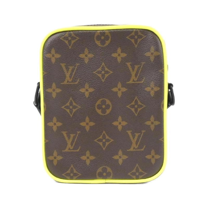 Túi đeo vai Louis Vuitton Monogram Christopher Wearable Wallet M80793 611362