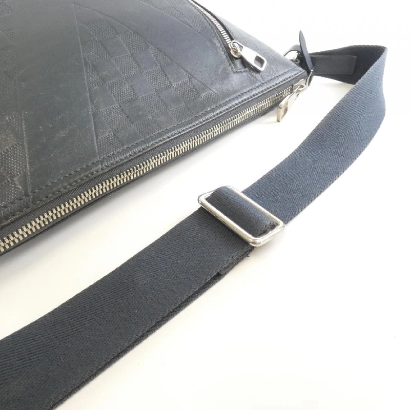 Túi xách vai Louis Vuitton Damier Infini Mick PM N41637 - Hàng hiệu Chính hãng 802101