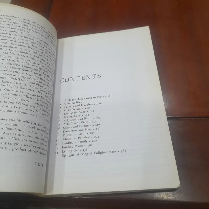 Le Ly Hayslip - WHEN HEAVEN AND EARTH CHANGED PLACES 720633