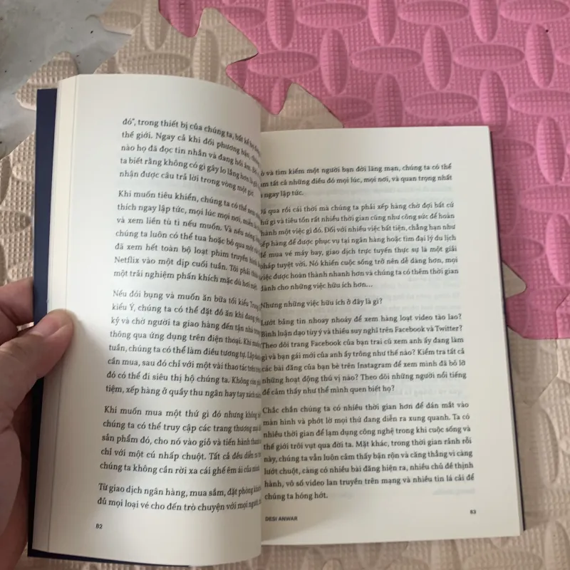 OFFLINE Sống tỉnh thức trong thời đại của sự xao nhãng 747687