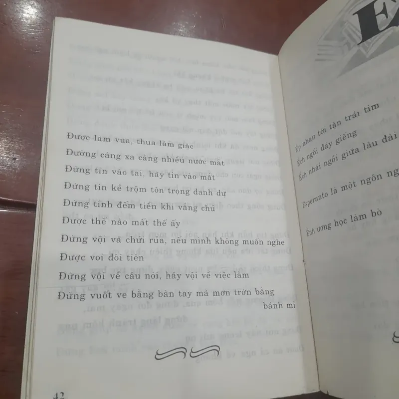 Bùi Hạnh Cẩn - TỤC NGỮ CÁCH NGÔN THẾ GIỚI 713531