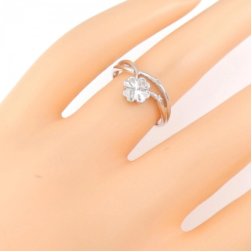 Nhẫn kim cương K18WG hình cỏ ba lá 0.03CT 672630