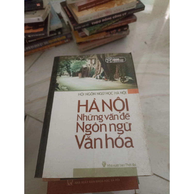 Hà Nội những vấn đề ngôn ngữ văn hóa (Sách chuyên khảo, khảo cứu) VAVO 1028686