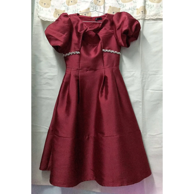 Đầm dài đỏ đô 499894