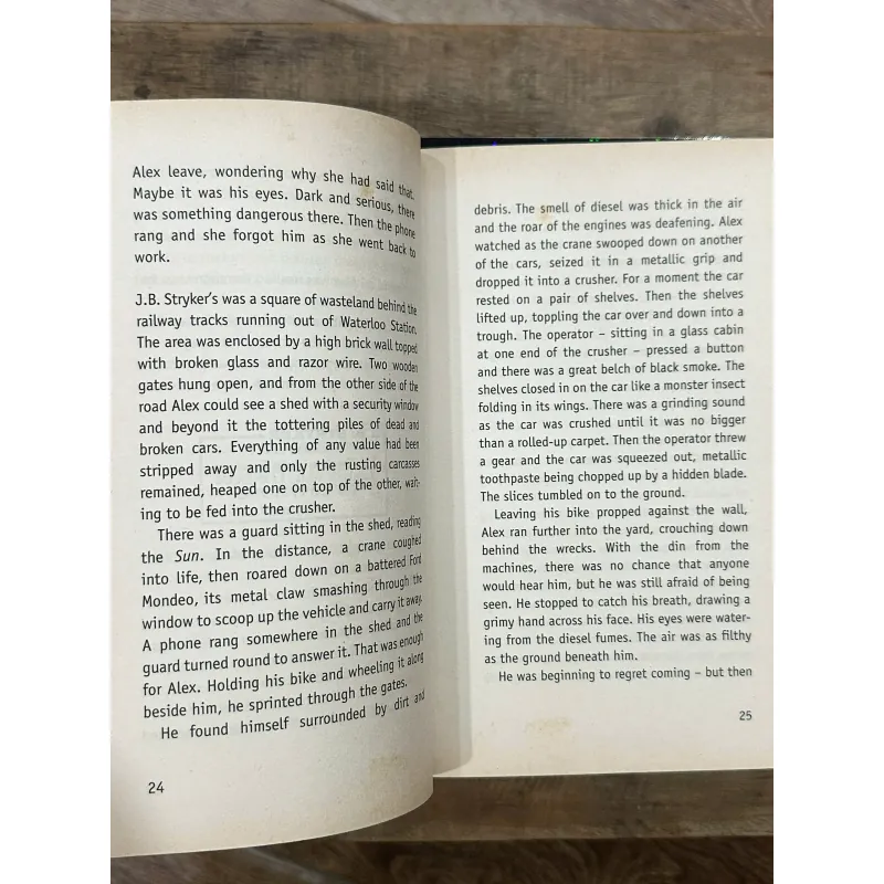 Combo Sách Anthony Horowitz - Stormbreaker & Skeleton Key 736336