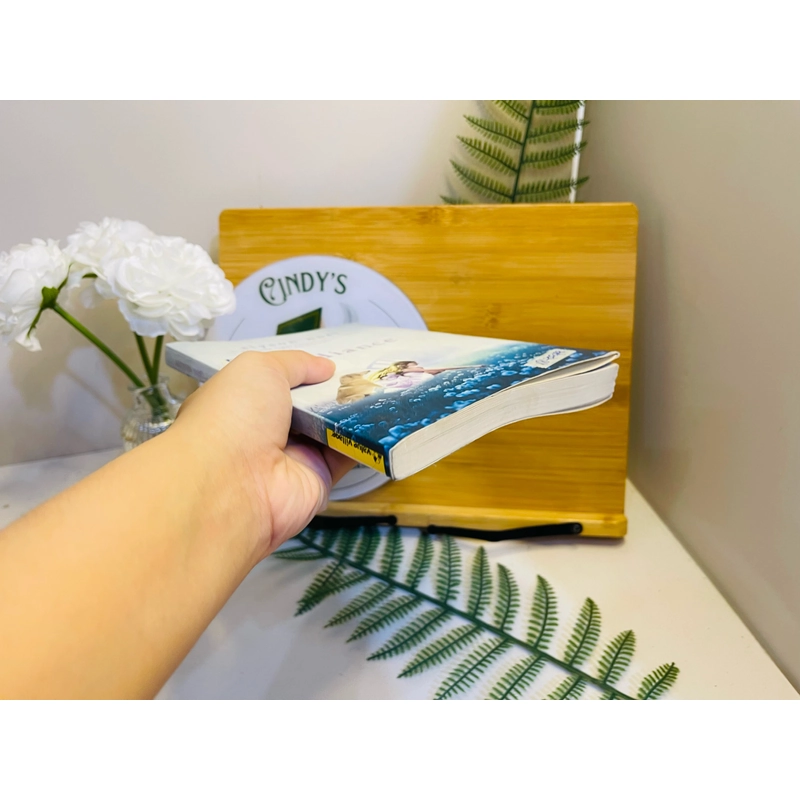 [Sách 2hand từ US] Like new 90% - Radiance - Alyson Noël 477980