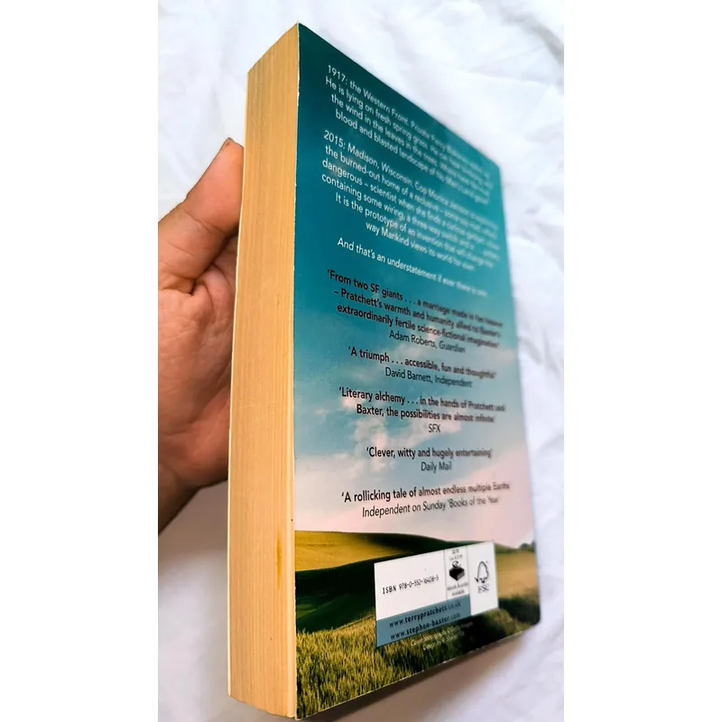 Terry Pratchett & Stephen Baxter - The Long Earth 732642