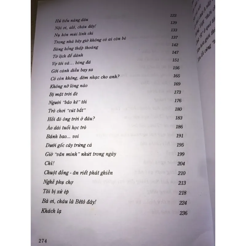 Còn Khóc Ngon Lành - Lê Giang 934678