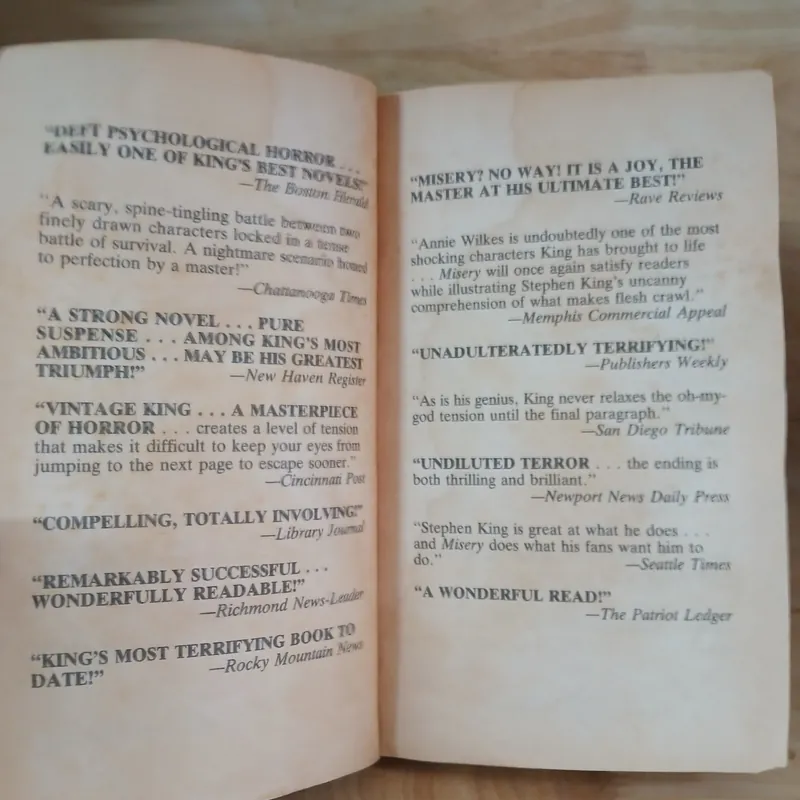 Misery -  Stephen King 708583