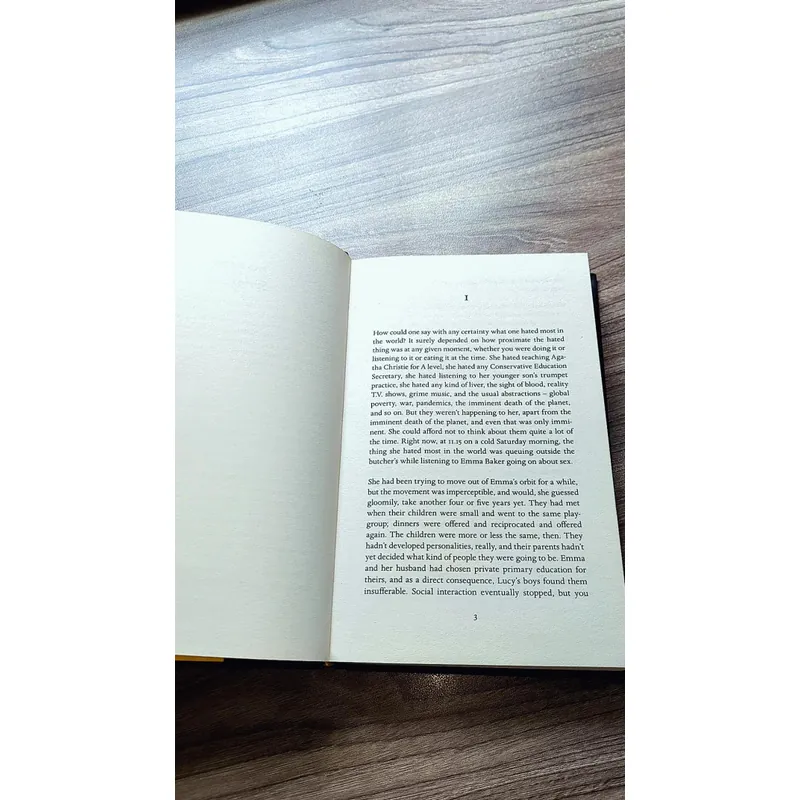 Just Like You: Two Opposites Fall Unexpectedly in Love - Nick Hornby 723014