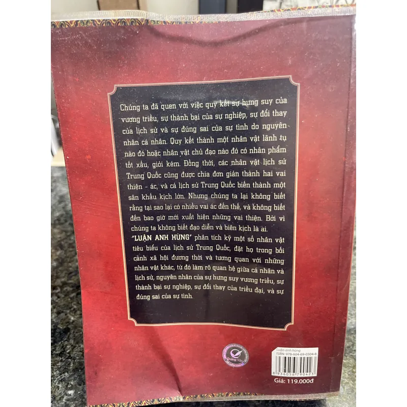 Luận anh hùng Dịch Trung Thiên 708254