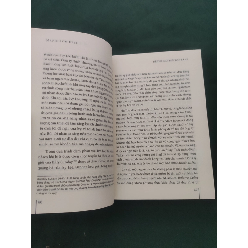 Napoleon Hill Để thế giới biết bạn là ai (Sách mới) 317452