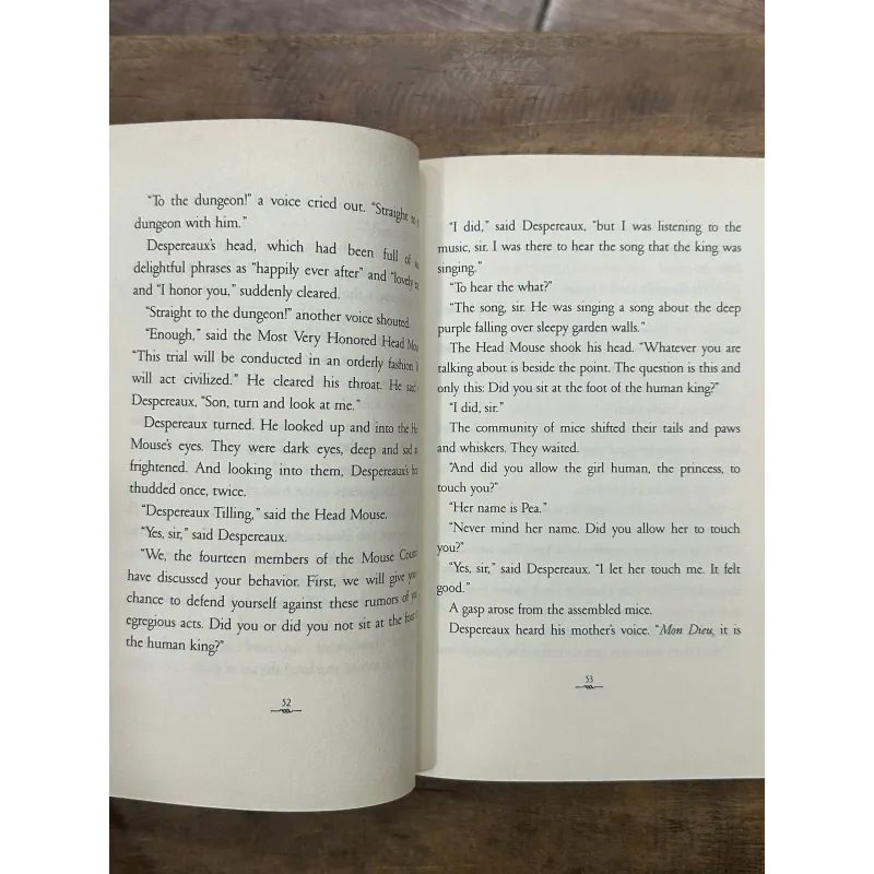 The Tale of Despereaux (Bìa 2) - Kate DiCamillo 746390