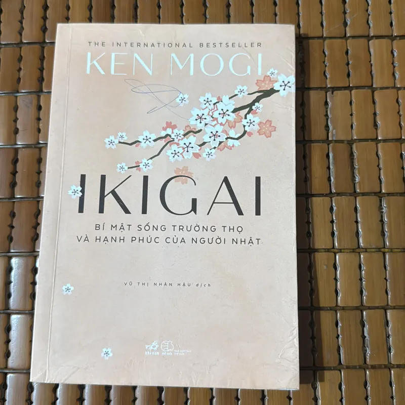 Ikigai bí mật sống trường thọ và hạnh phúc của người Nhật 568591