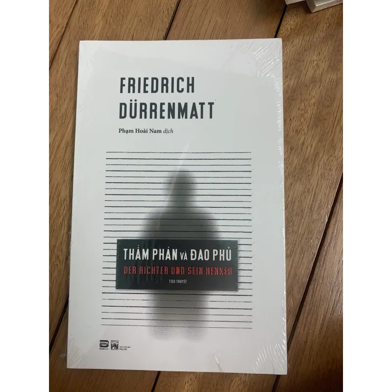 Thẩm phán và đao phủ 791388