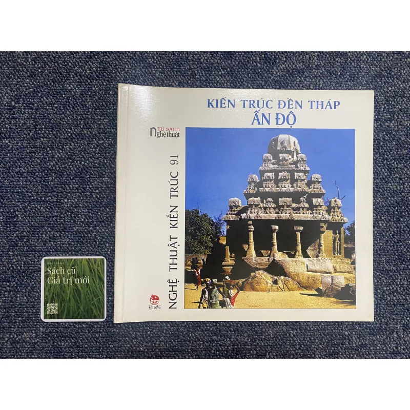 Tủ sách nghệ thuật kiến trúc 91 1021193