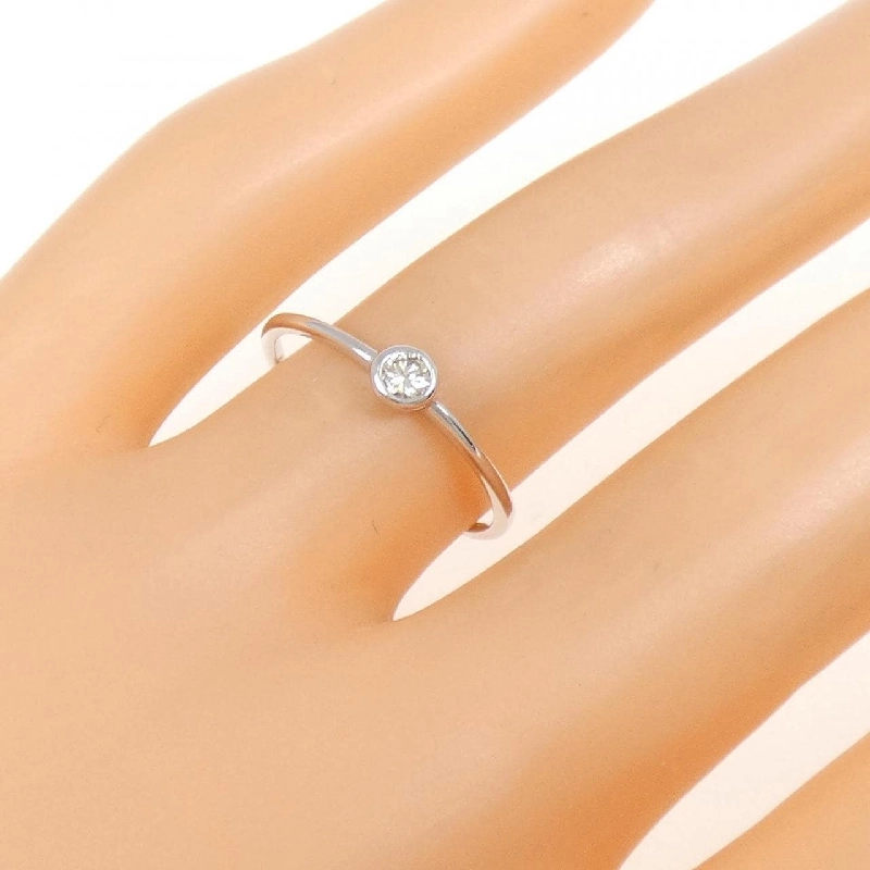 Nhẫn kim cương K18WG 0.10CT 669087