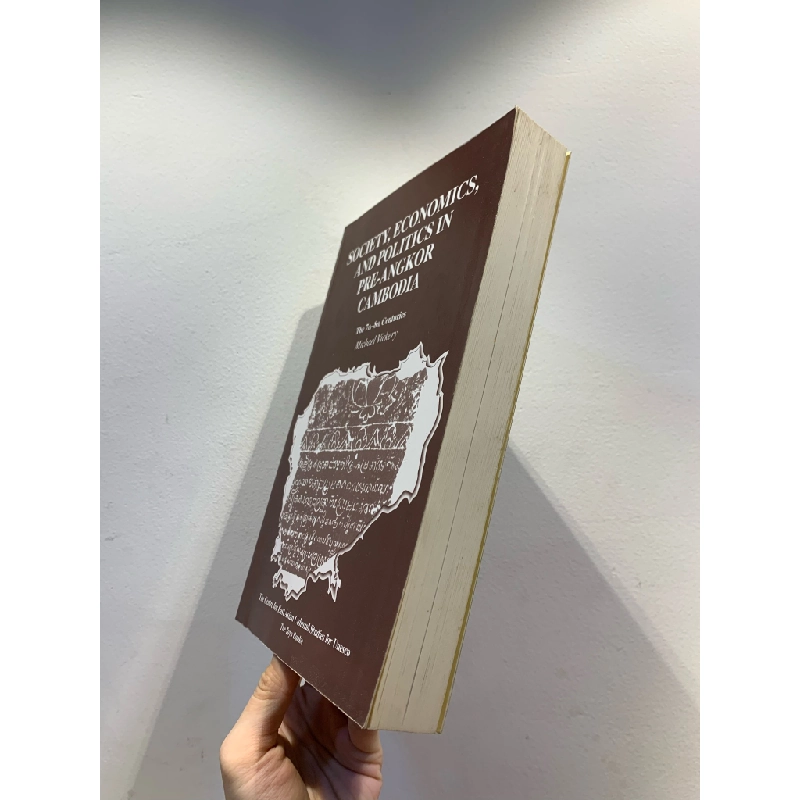 Society, Economics, and Politics in Pre-Angkor Cambodia (7th-8th Centuries) - Michael Vickery 277851