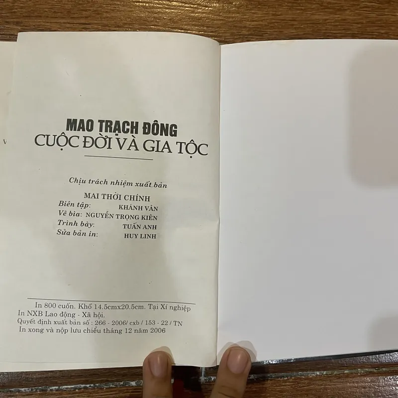 Mao Trạch Đông Cuộc Đời Và Gia Tộc - Thái Hoàng, Ngô Tuyển, Trịnh Hiểu, Chu Quý (8) 597077