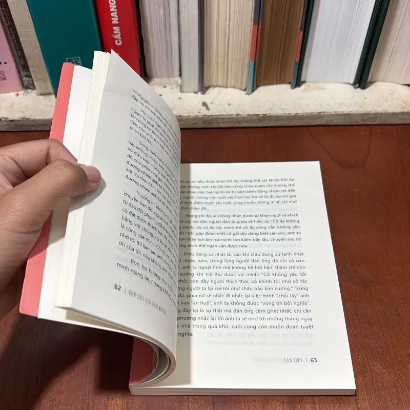 II Combo: Bạn Đắt Giá Bao Nhiêu & Khí Chất Bao Nhiêu Hạnh Phúc Bấy Nhiêu - Vãn Tình - 2018 751619