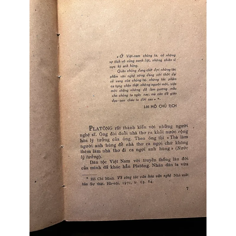 📖 Anh hùng và nghệ sĩ (xb 1975) 606254