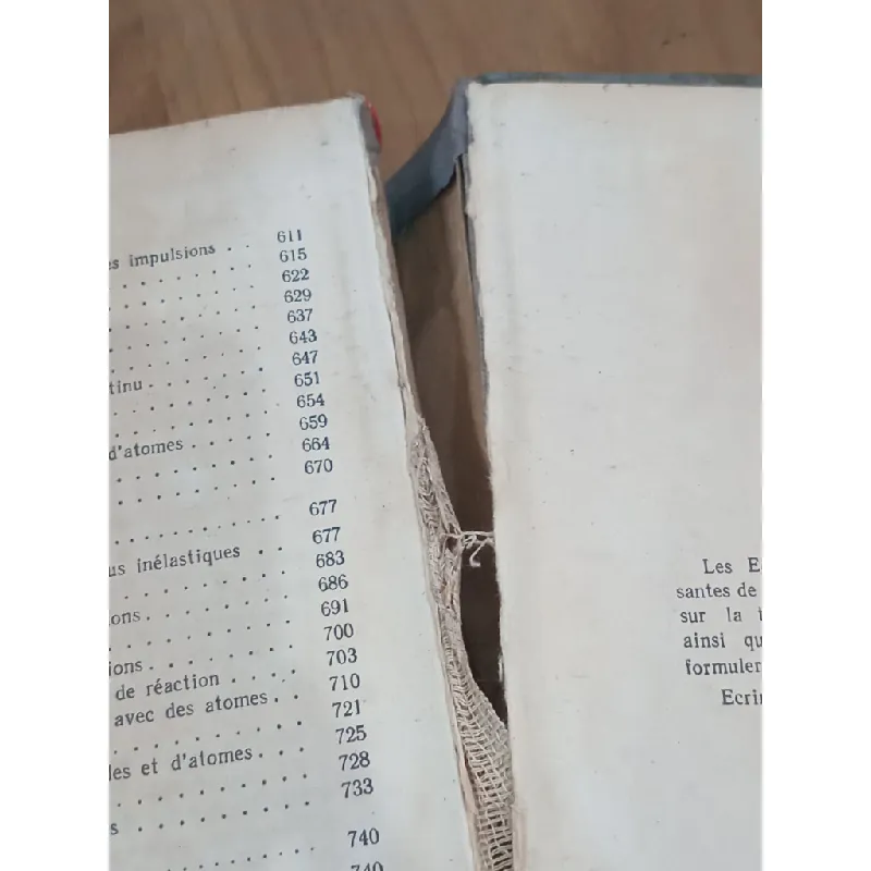 Mécanique Quantique - L. LANDAU ET E. LIFCHITZ 693145