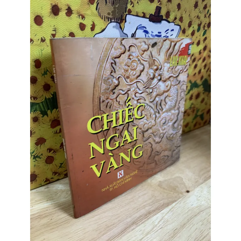 Chiếc Ngai Vàng - Lan Khai 925618