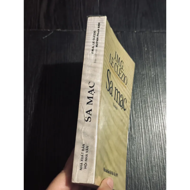 Sa mạc - Le Clezio 1022209