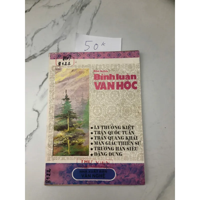 Bình luận văn học - (Tập thể tác giả) 602373