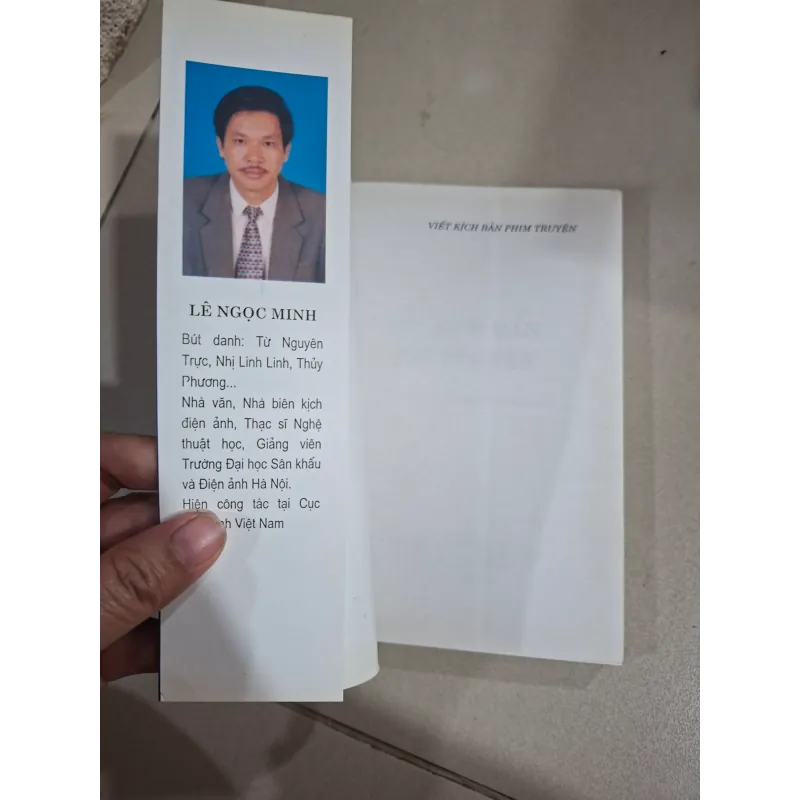 Viết kịch bản phim truyện  1002653